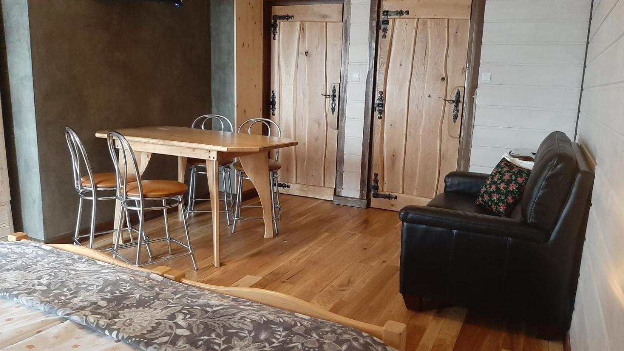 Apartament Huba Ngoại thất bức ảnh